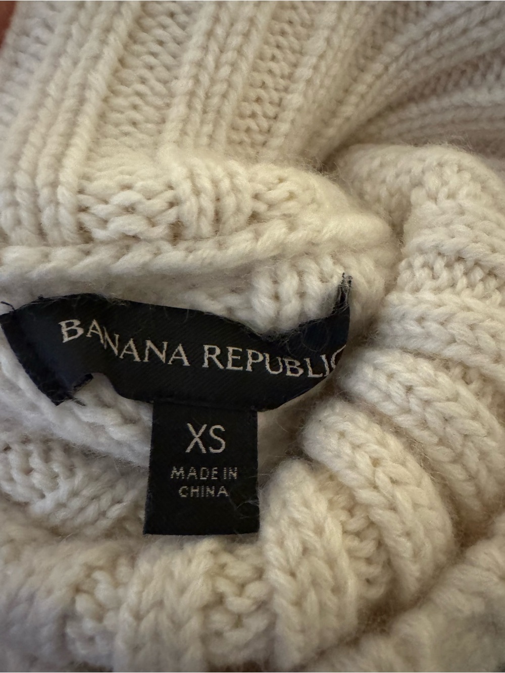 Banana Republic Cream/Off White Cable-Knit Turtleneck Sweater - Picture 2 of 8